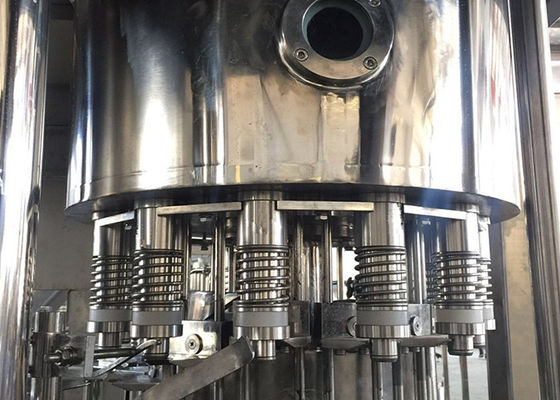 12 głowic zamykających Mały sprzęt do butelkowania soków / Maszyna do napełniania butelek z tworzywa sztucznego dostawca